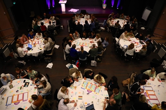 Werkconferentie_werktafels